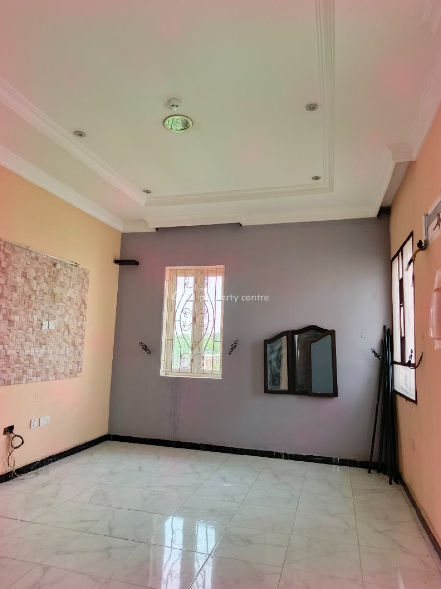 Smart Spacious Conducive 4 Bedrooms Apartment Upstairs, Abraham Adesanya Axis, Ajah, Lagos, Flat / Apartment for Rent