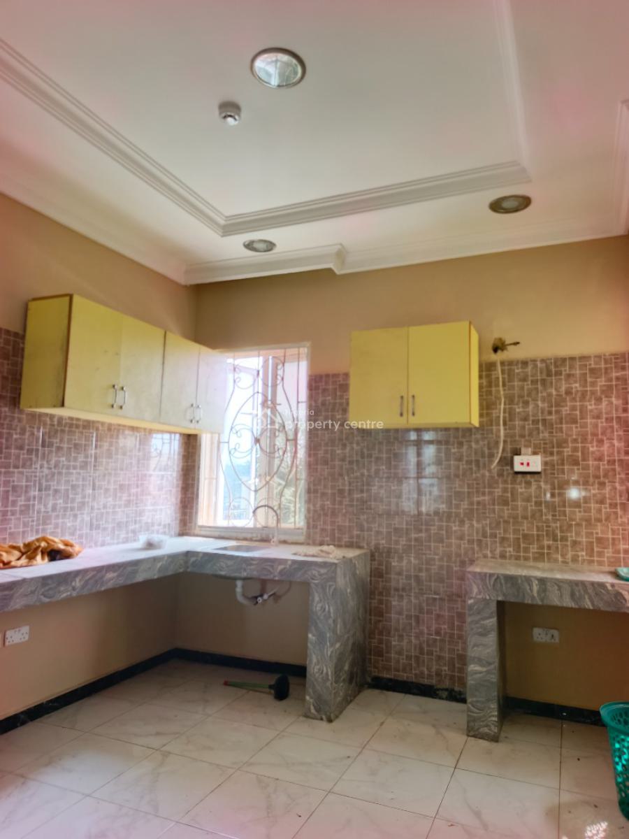 Smart Spacious Conducive 4 Bedrooms Apartment Upstairs, Abraham Adesanya Axis, Ajah, Lagos, Flat / Apartment for Rent