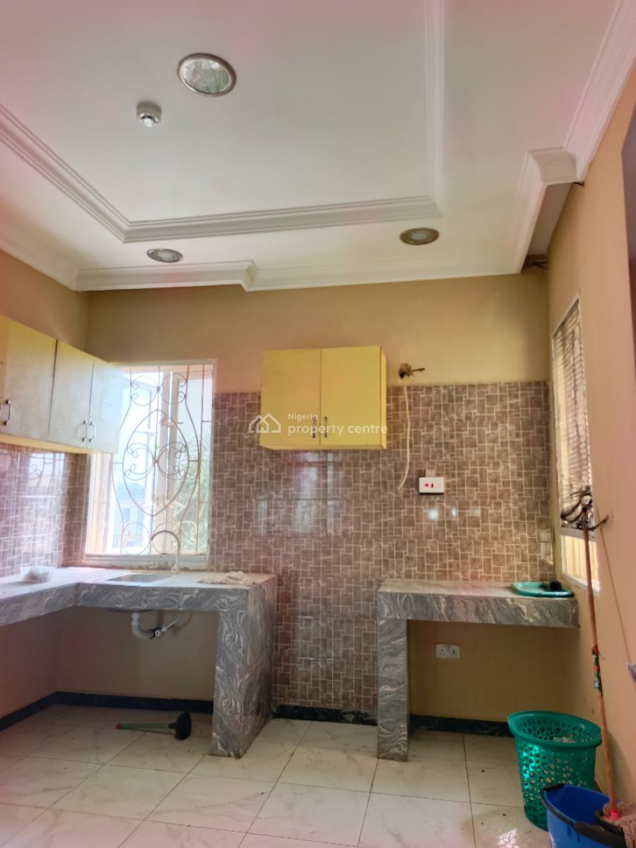 Smart Spacious Conducive 4 Bedrooms Apartment Upstairs, Abraham Adesanya Axis, Ajah, Lagos, Flat / Apartment for Rent
