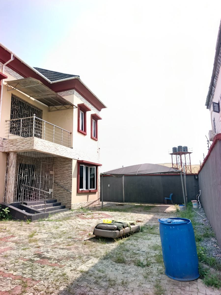 Smart Spacious Conducive 4 Bedrooms Apartment Upstairs, Abraham Adesanya Axis, Ajah, Lagos, Flat / Apartment for Rent