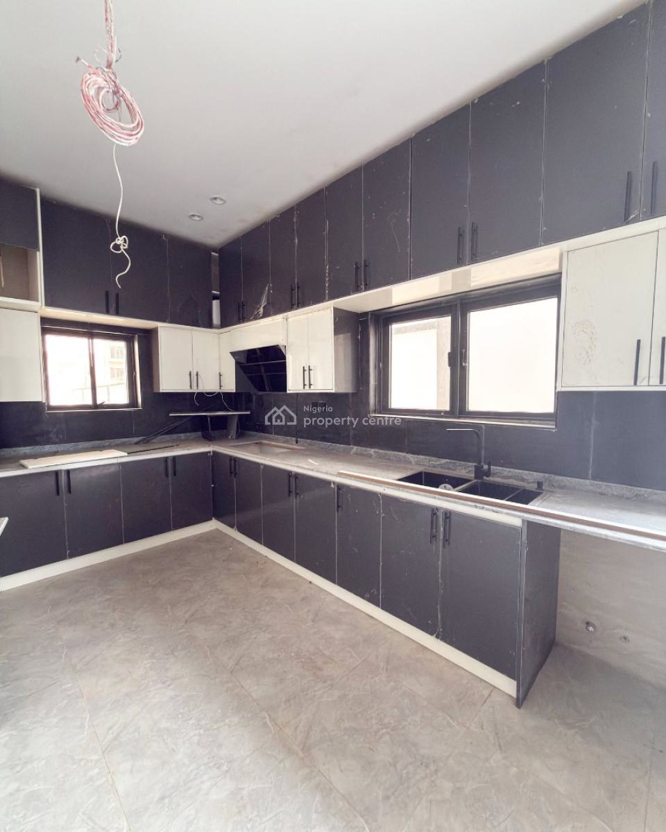 Luxurious 4 Bedroom Duplex with Bq, Guzape District, Abuja, Detached Duplex for Sale