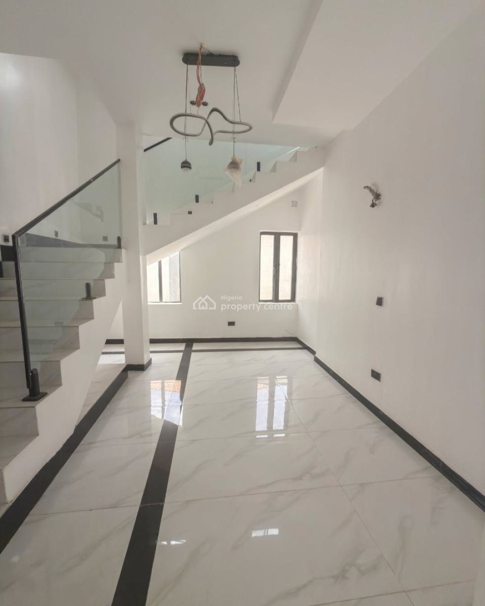 Luxurious 4 Bedroom Duplex with Bq, Guzape District, Abuja, Detached Duplex for Sale