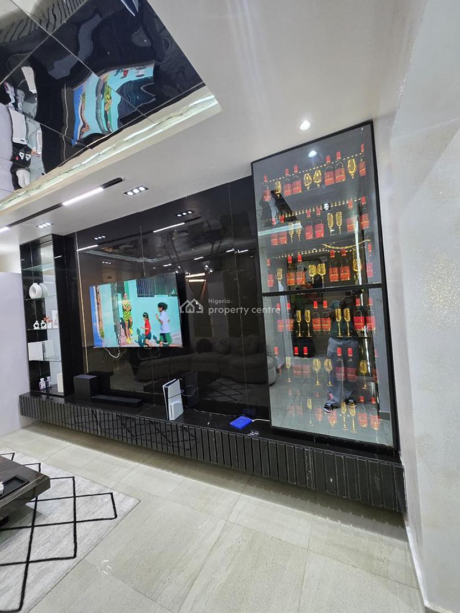 Luxury 2  Bedroom Apartment, Lekki Phase 1, Lekki, Lagos, Flat / Apartment Short Let