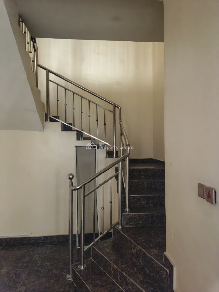Luxury 4 Bedroom Terrace Duplex, Mobil Road, Lekki, Lagos, Terraced Duplex for Rent