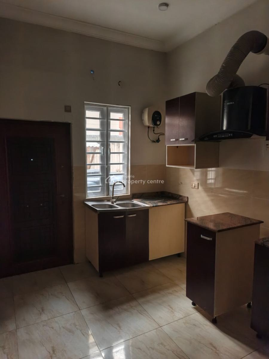 Luxury 4 Bedroom Terrace Duplex, Mobil Road, Lekki, Lagos, Terraced Duplex for Rent