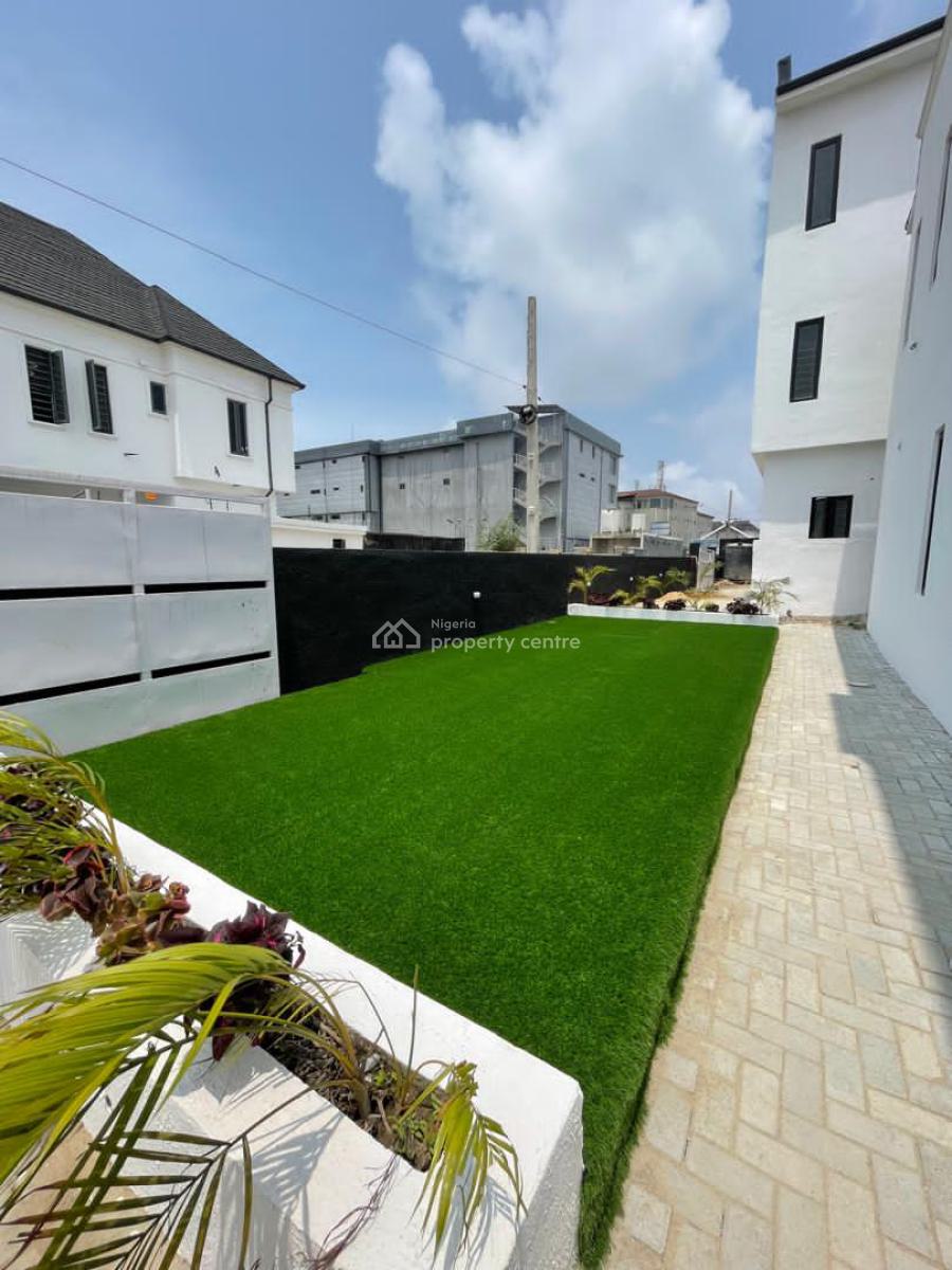 4-bedroom  Terraced Duplex, Orchid Road, Lekki, Lagos, Terraced Duplex for Sale