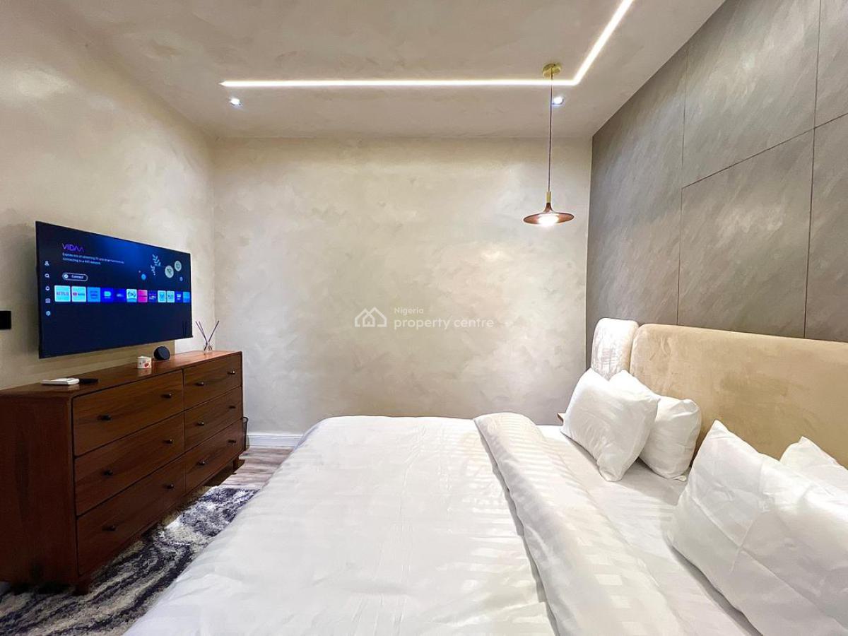 Luxury 2 Bedroom Apartment, Freedom Way, Lekki Phase 1, Lekki, Lagos, Flat / Apartment Short Let