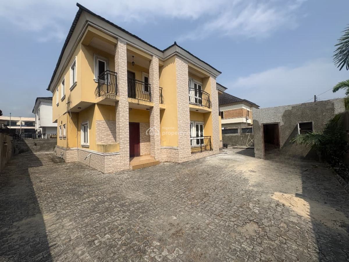 a Self Compound 4 Bedroom  Fully Detached House, Off Admiralty Way, Lekki Phase 1, Lekki, Lagos, Detached Duplex for Rent