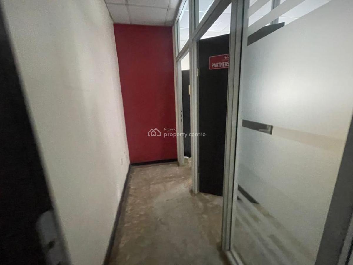 Spacious 10 Bedroom Office Space with Large Compound, Off Adeola Odeku, Victoria Island (vi), Lagos, Office Space for Rent
