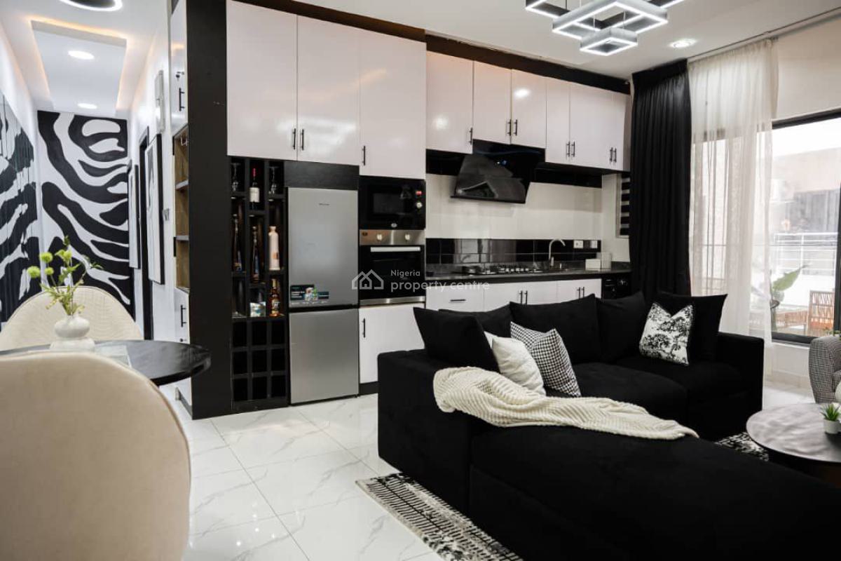 Luxury 2 Bedroom Apartment, Ilasan, Lekki, Lagos, Flat / Apartment Short Let