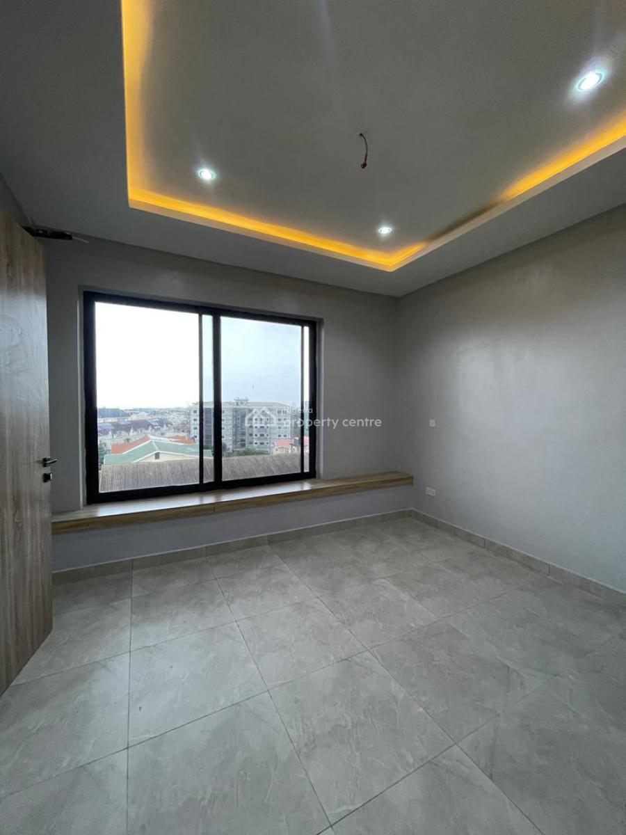 Luxury 3 Bedroom Apartment with Bq,pool,gym & an Elevator, Lekki Phase 1, Lekki, Lagos, Block of Flats for Sale