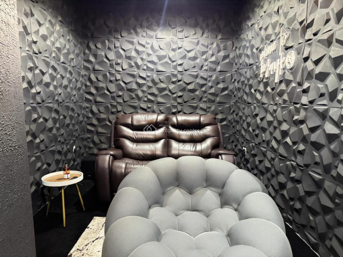 Luxury 2 Bedroom Apartment, Lekki Phase 1, Lekki, Lagos, Flat / Apartment Short Let