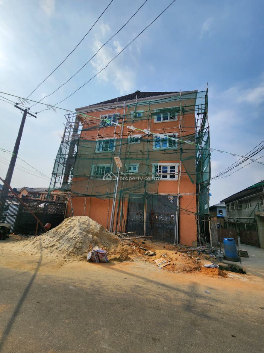 Tastesfully Finished Massive 3-bedroom Flat *, Off Mabo Ishaga, Ojuelegba, Surulere, Lagos, House for Rent