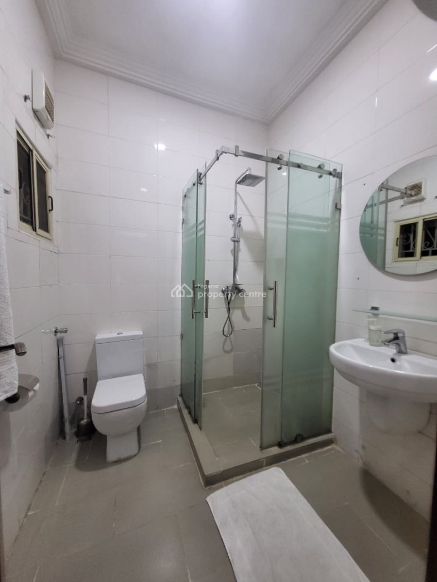Luxury Smart 3 Bedroom Service and Furnished Apartment, By Treasury House, Garki, Abuja, Flat / Apartment Short Let
