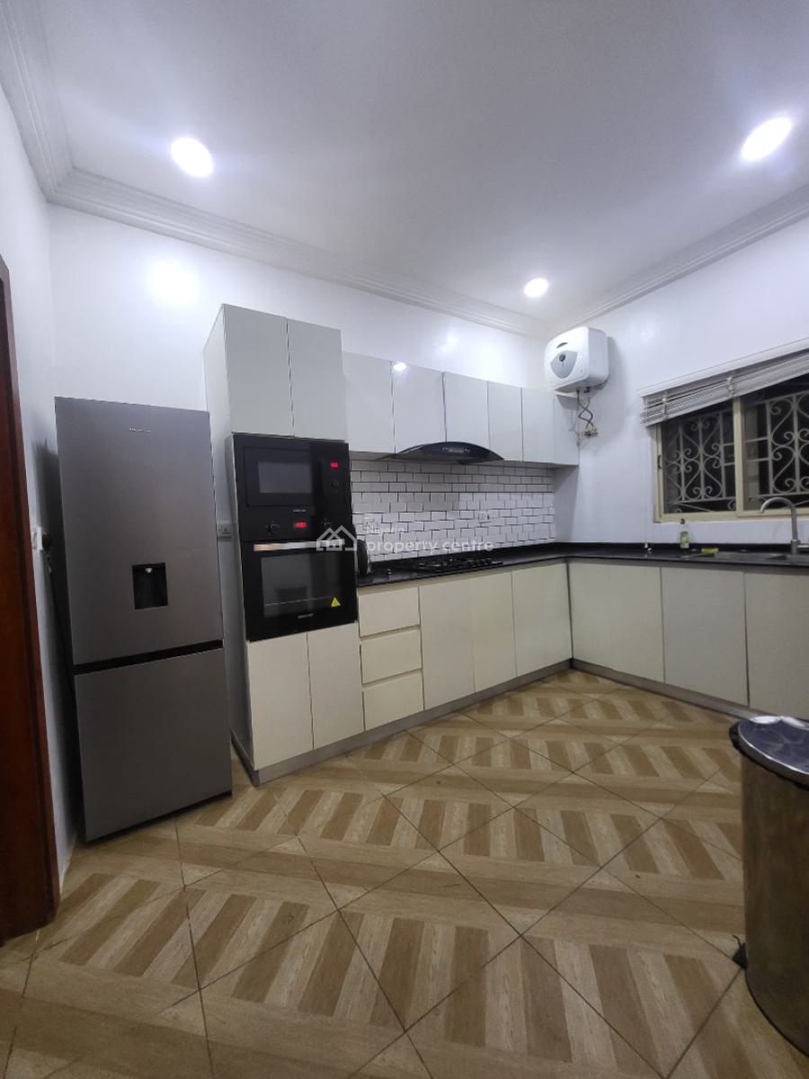 Luxury Smart 3 Bedroom Service and Furnished Apartment, By Treasury House, Garki, Abuja, Flat / Apartment Short Let
