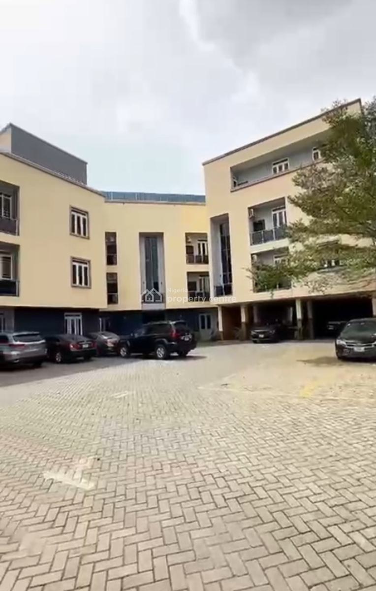 Decent 3 Bedrooms Apartment, Adeniyi Jones, Ikeja, Lagos, Flat / Apartment for Sale