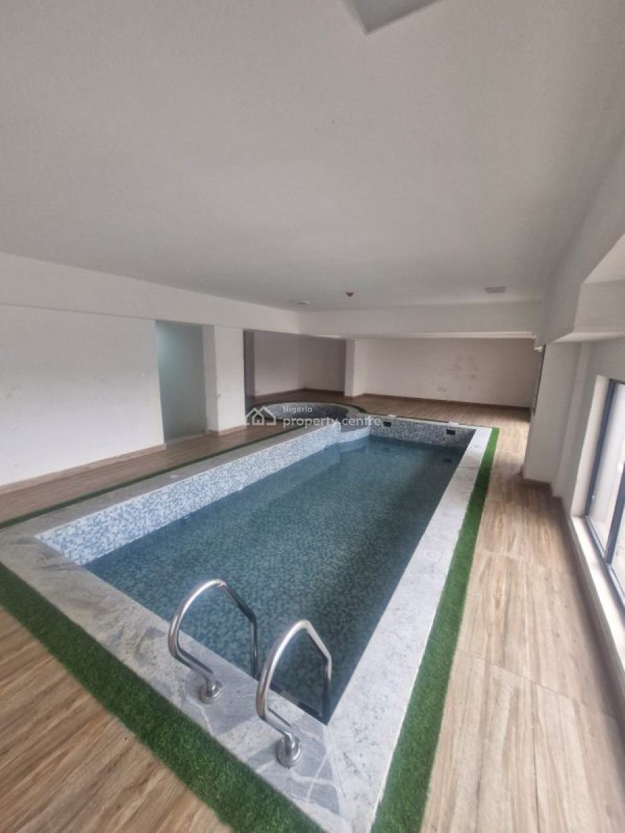 Spacious Serviced 3 Bedroom Apartment with Bq, Pool., Lekki Phase 1, Lekki, Lagos, Block of Flats for Sale