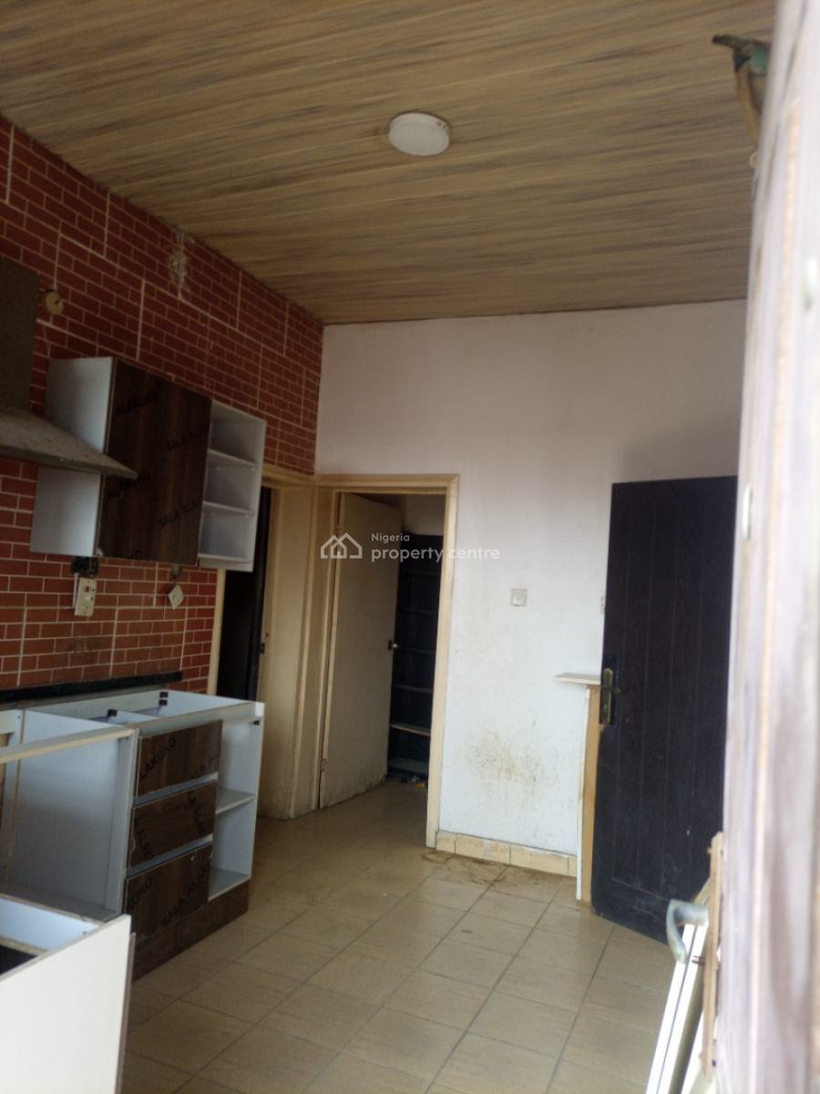 2 Bedroom Flat Penthouse with a Bq in an Estate, Orchid Road, Before Orchid Roundabout, Lekki Phase 2, Lekki, Lagos, Flat / Apartment for Rent