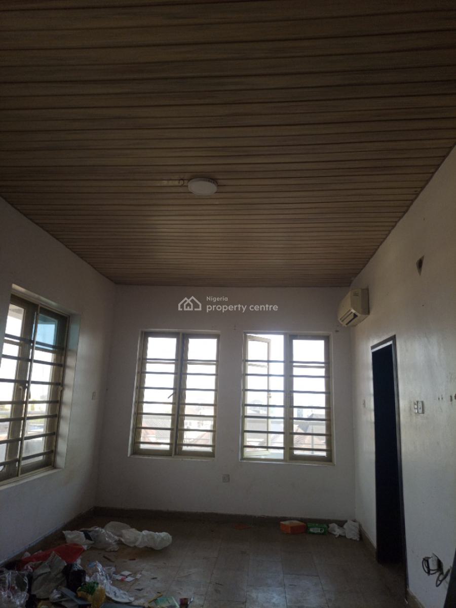 2 Bedroom Flat Penthouse with a Bq in an Estate, Orchid Road, Before Orchid Roundabout, Lekki Phase 2, Lekki, Lagos, Flat / Apartment for Rent