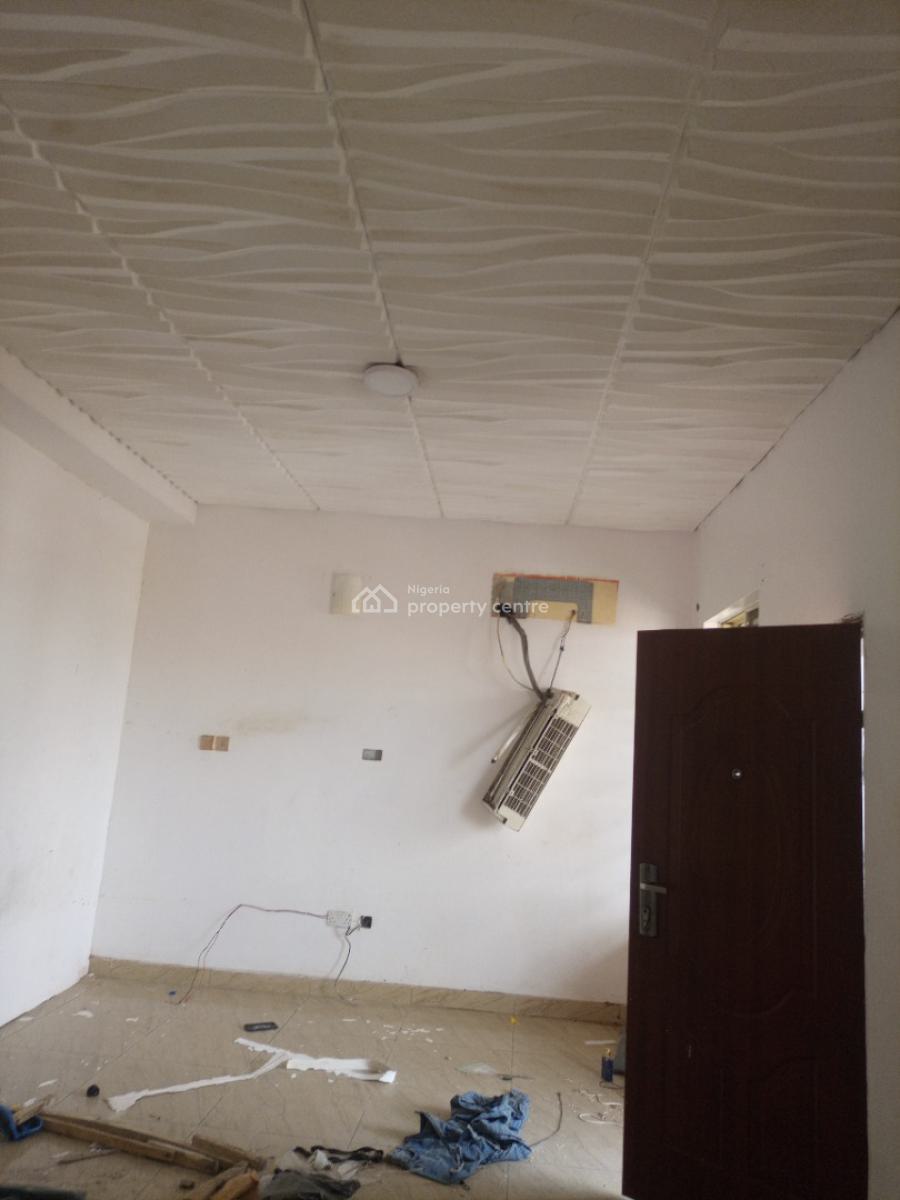 2 Bedroom Flat Penthouse with a Bq in an Estate, Orchid Road, Before Orchid Roundabout, Lekki Phase 2, Lekki, Lagos, Flat / Apartment for Rent