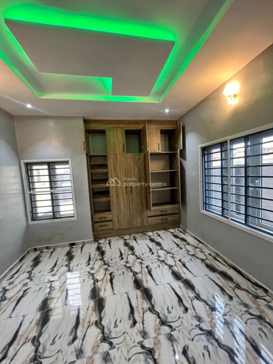 Standard 3 Bedroom Bungalow, Gwarinpa Extension., Gwarinpa, Abuja, Detached Bungalow for Rent