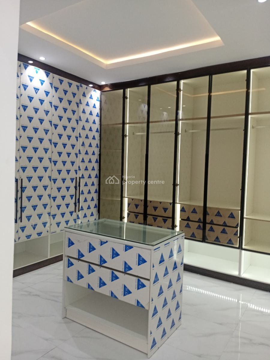 Tower of Excellence in a 5-bedroom Fully Detached Duplex, Ikota, Lekki, Lagos, Detached Duplex for Sale