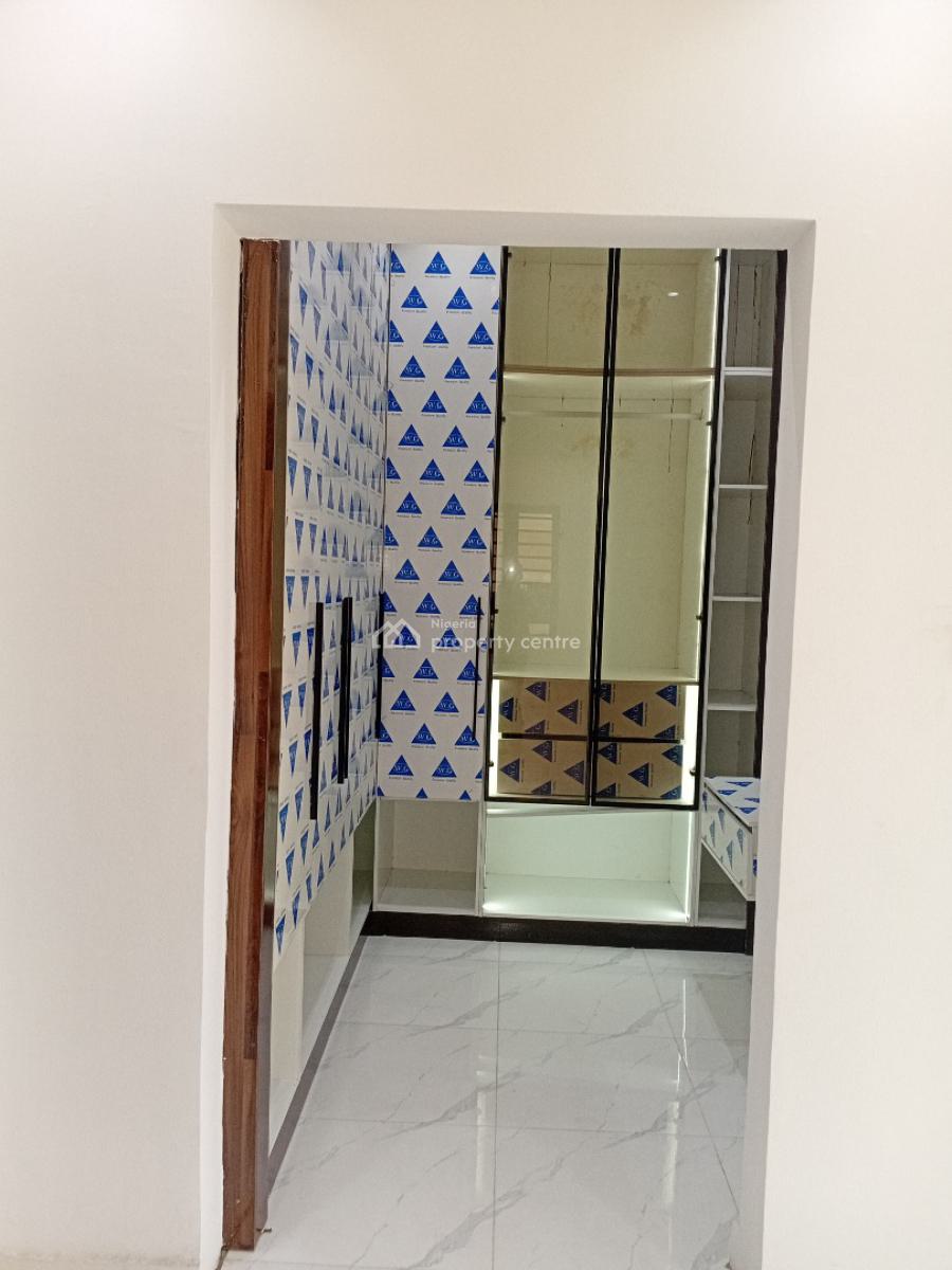 Tower of Excellence in a 5-bedroom Fully Detached Duplex, Ikota, Lekki, Lagos, Detached Duplex for Sale