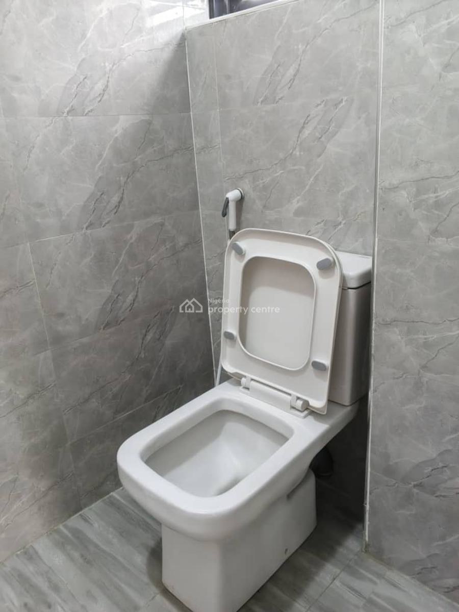 Brand New Luxury 2 Bedroom Flat, Mobil Road, Ilaje, Ajah, Lagos, Flat / Apartment for Rent