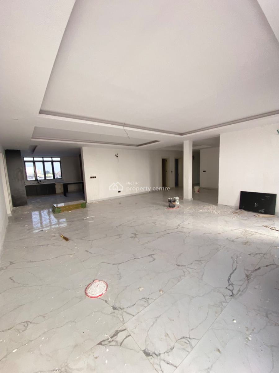 4 Bedroom Spacious Penthouse with Bq, Lekki Phase 1, Lekki, Lagos, House for Sale