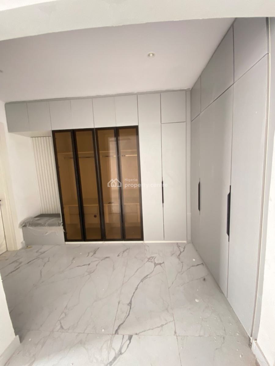 4 Bedroom Spacious Penthouse with Bq, Lekki Phase 1, Lekki, Lagos, House for Sale