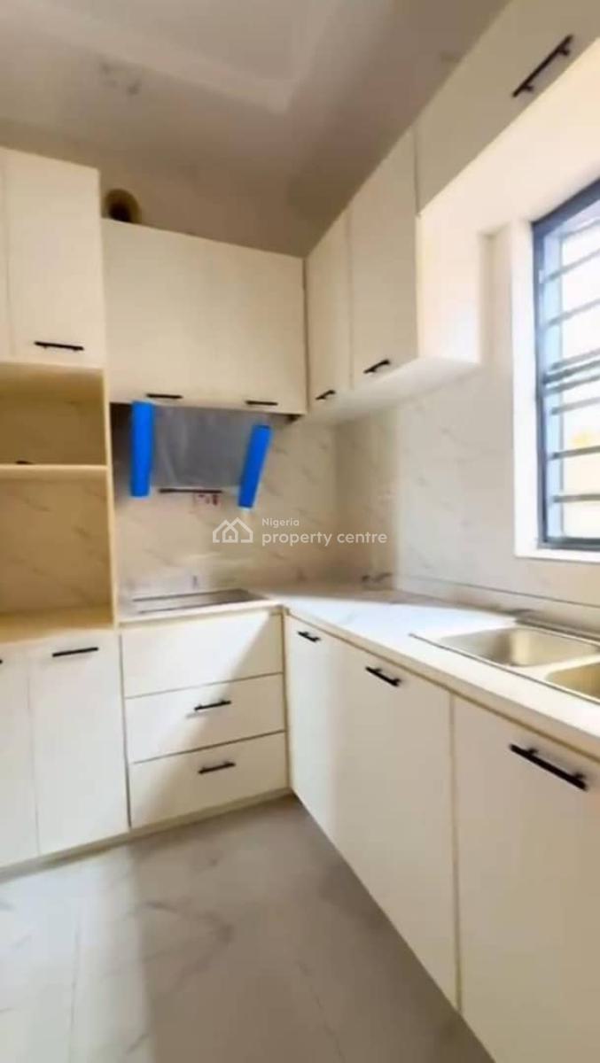 Brand New 3 Bedroom Flat, Surulere, Lagos, Flat / Apartment for Sale