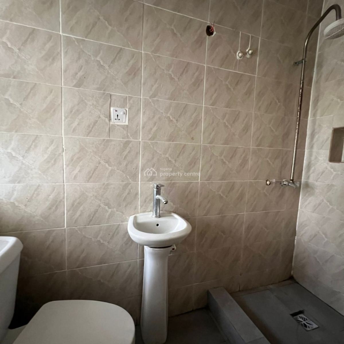 2 Bedroom Apartment, Lekki Phase 1, Lekki, Lagos, Flat / Apartment for Rent