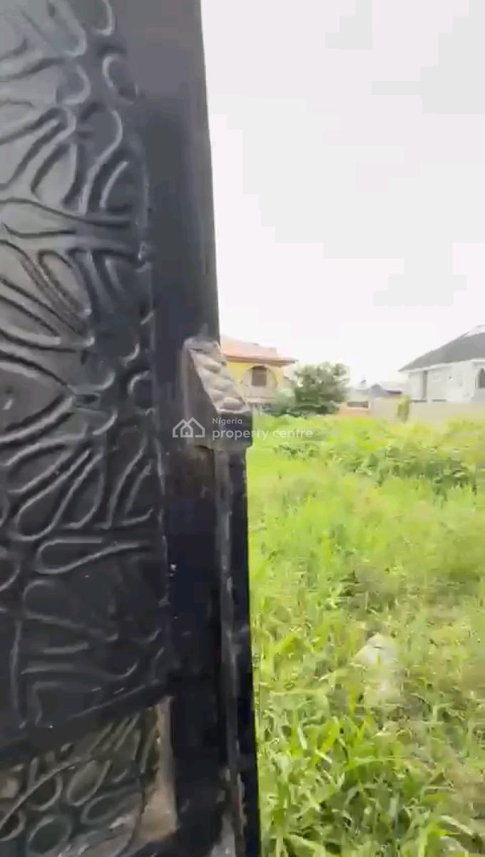 an Empty Dry Land Measuring About 400sqms, Off Pedro Road, Obanikoro, Shomolu, Lagos, Mixed-use Land for Sale