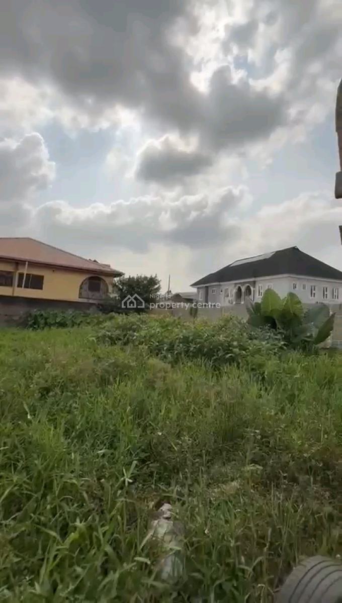 an Empty Dry Land Measuring About 400sqms, Off Pedro Road, Obanikoro, Shomolu, Lagos, Mixed-use Land for Sale