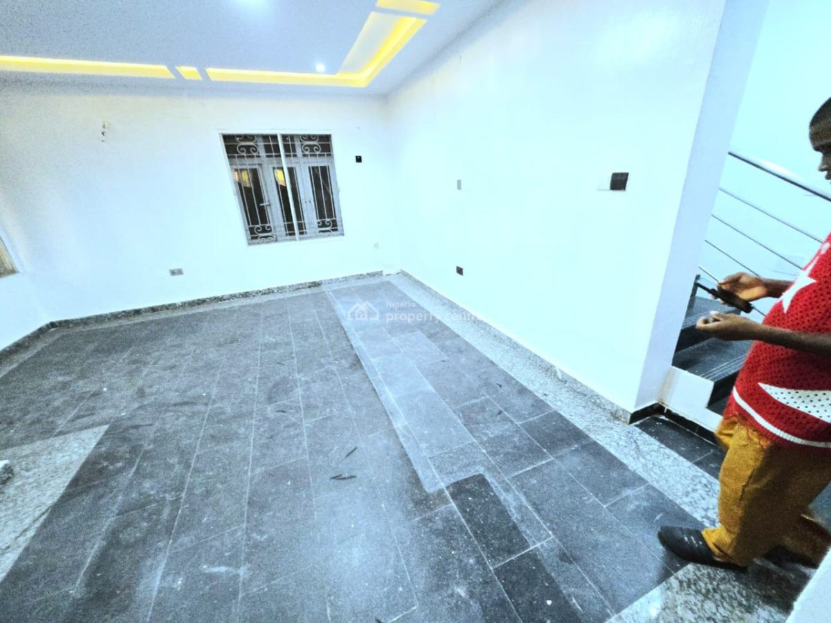 Newly Renovated 4 Bedroom Terraced Duplex House, Lekki Phase 1, Lekki, Lagos, Terraced Duplex for Sale