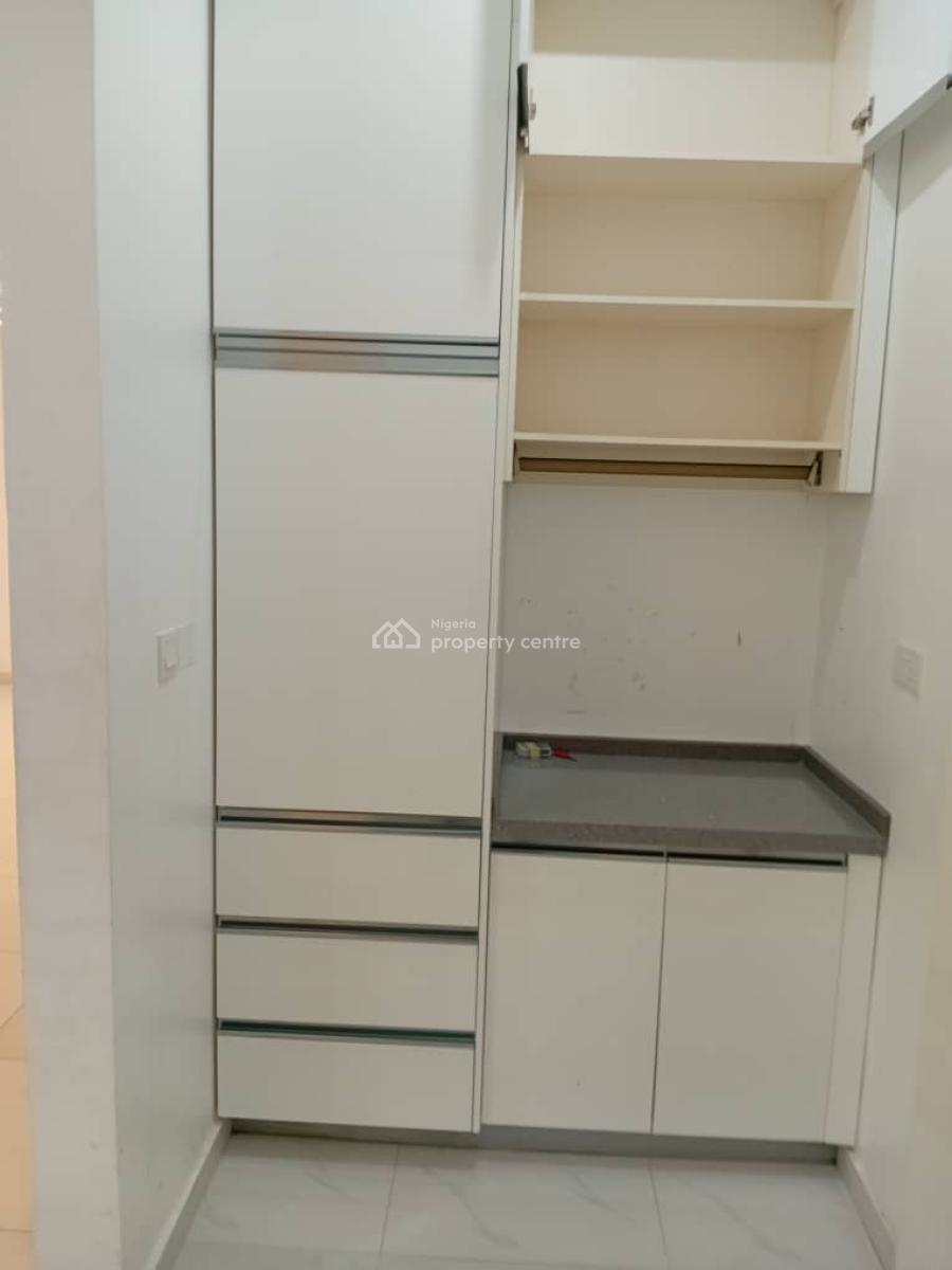 Serviced Spacious 2 Bedroom Flat, Old Ikoyi, Ikoyi, Lagos, Flat / Apartment for Rent