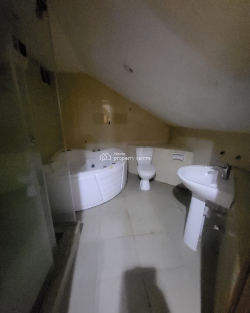 Luxurious Massive 3bedroom Flat with Bq, National Assembly Quarters, Gudu, Abuja, Flat / Apartment for Rent