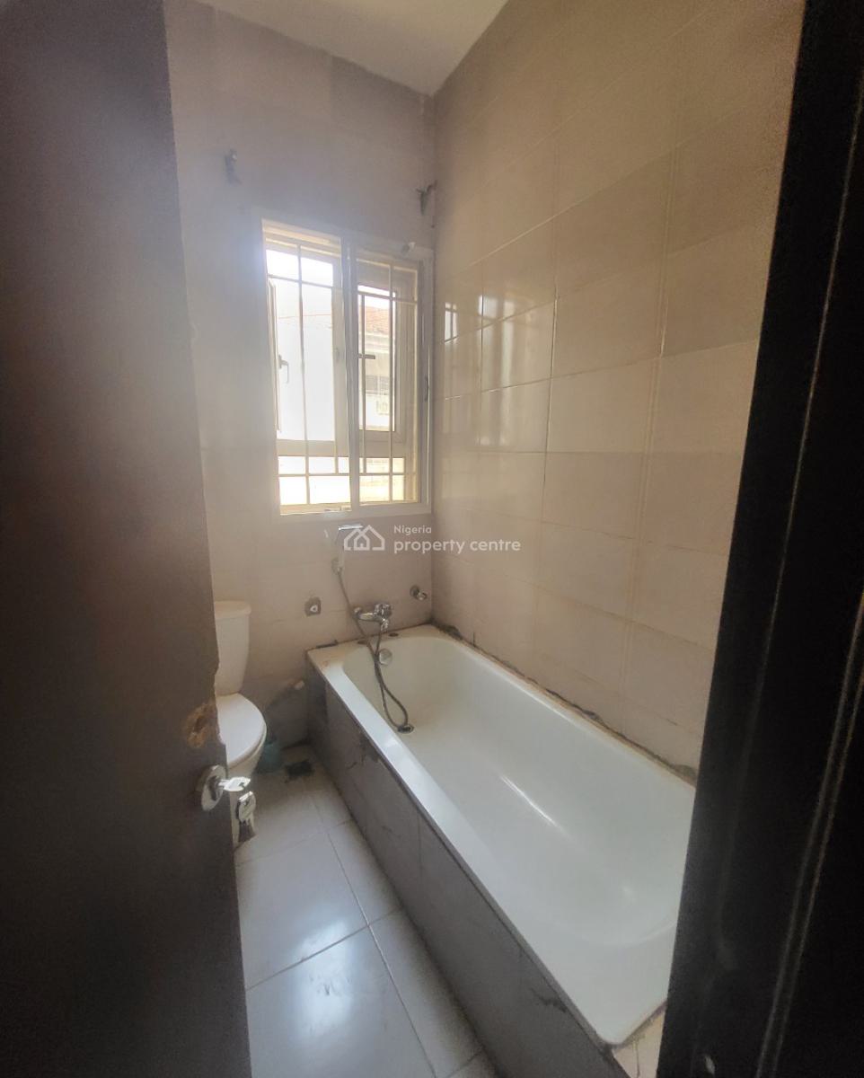 Luxurious Massive 3bedroom Flat with Bq, National Assembly Quarters, Gudu, Abuja, Flat / Apartment for Rent