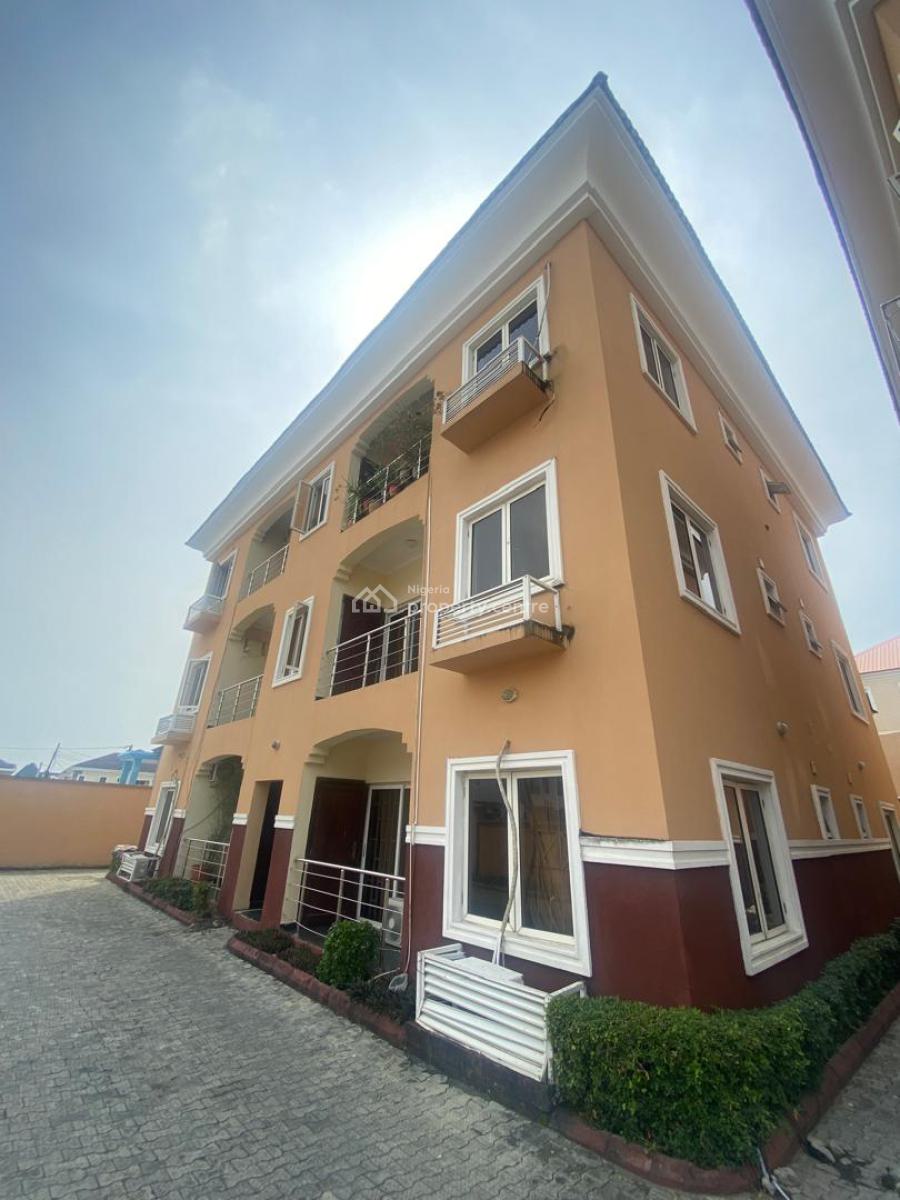 Tastefully 2-bedroom Apartment, Lekki Phase 1, Lekki, Lagos, Flat / Apartment for Rent
