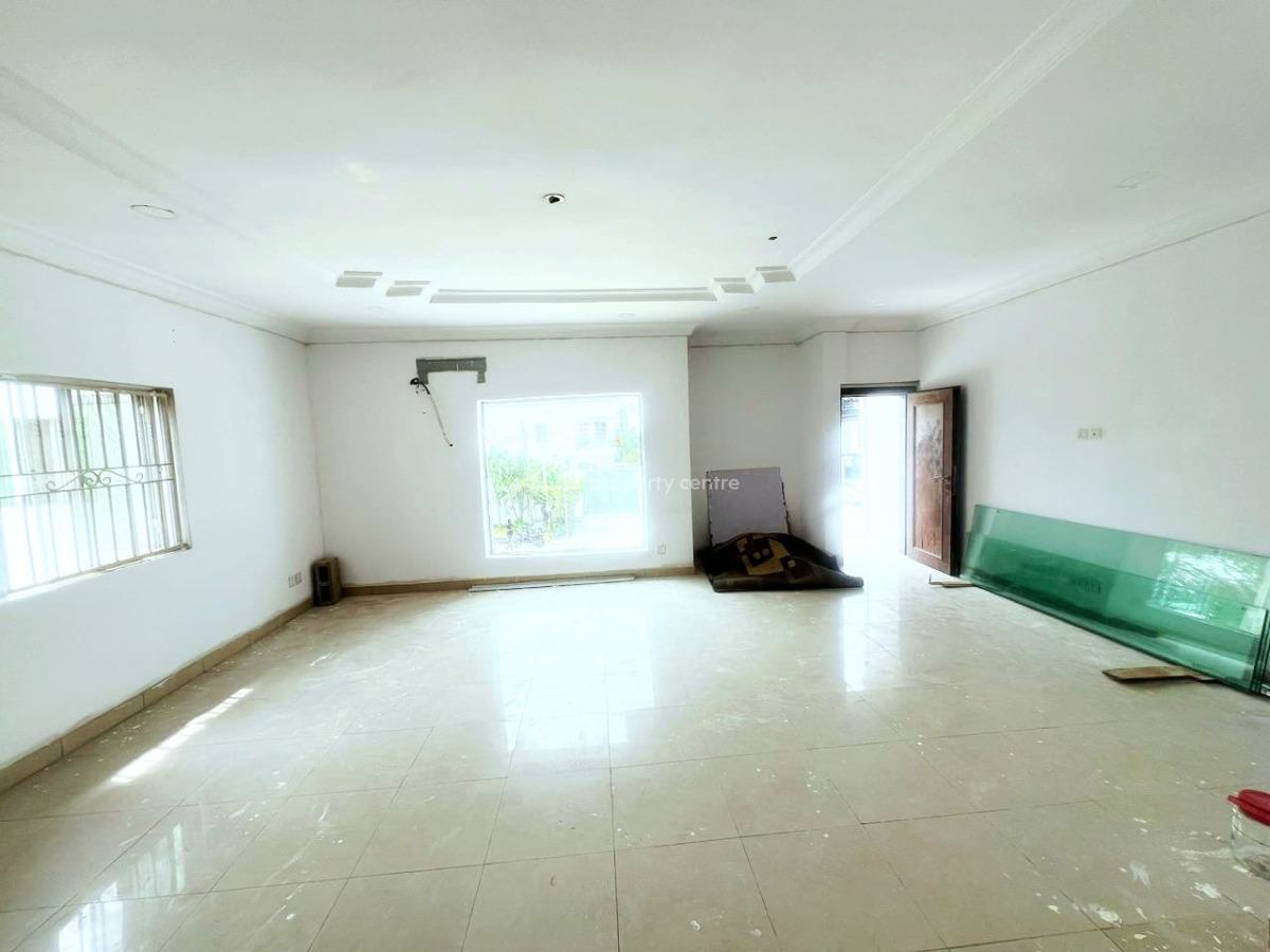 Commercial Shop Space, Lekki Phase 1, Lekki, Lagos, Shop for Rent