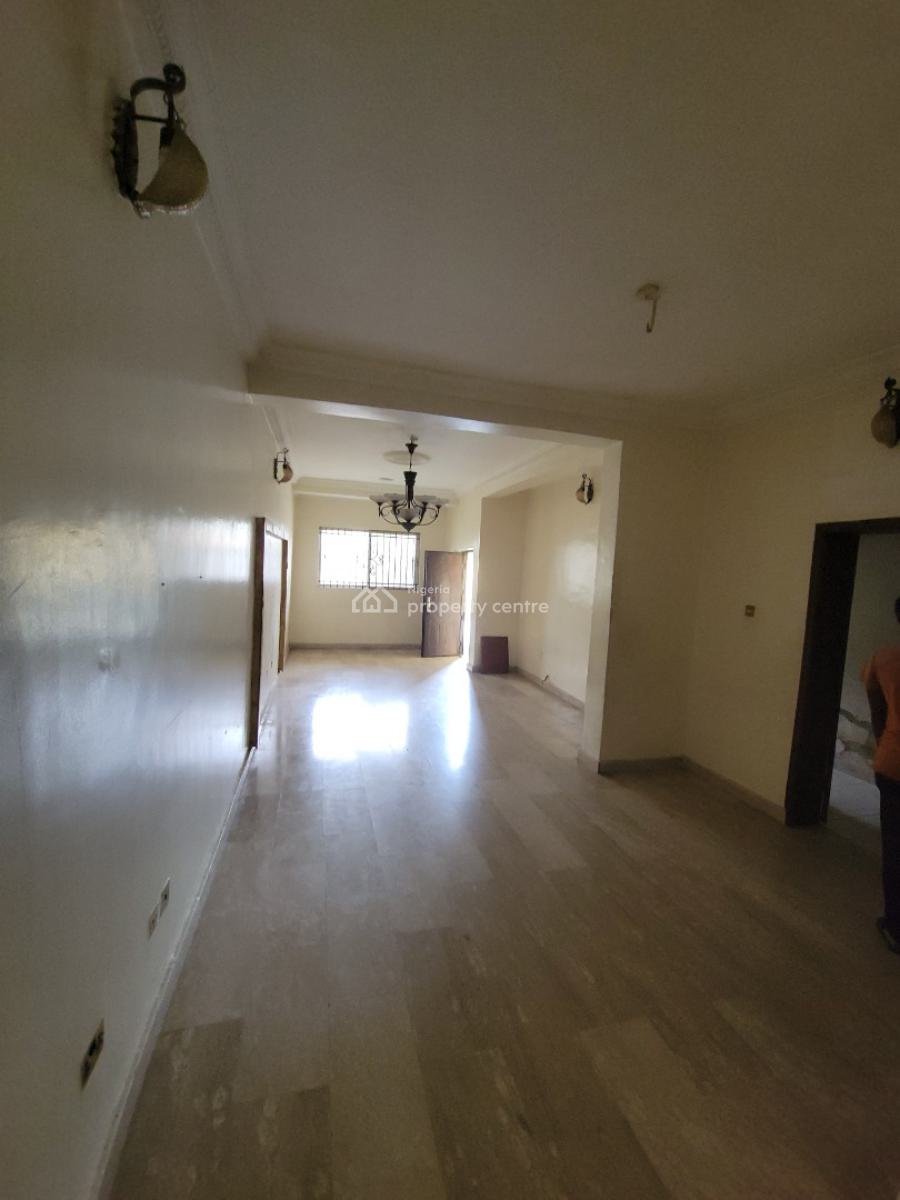 3 Bedroom Flat, Lekki Phase 1, Lekki, Lagos, Flat / Apartment for Rent