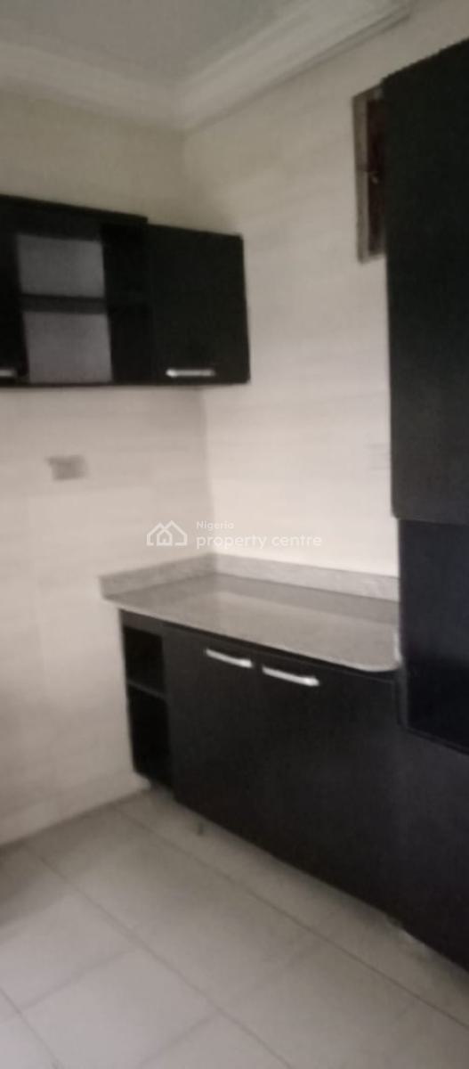 Massive Spacious Standard 4 Bedrooms Detached Duplex, Off Admiralty Road, Lekki Phase 1, Lekki, Lagos, Flat / Apartment for Rent