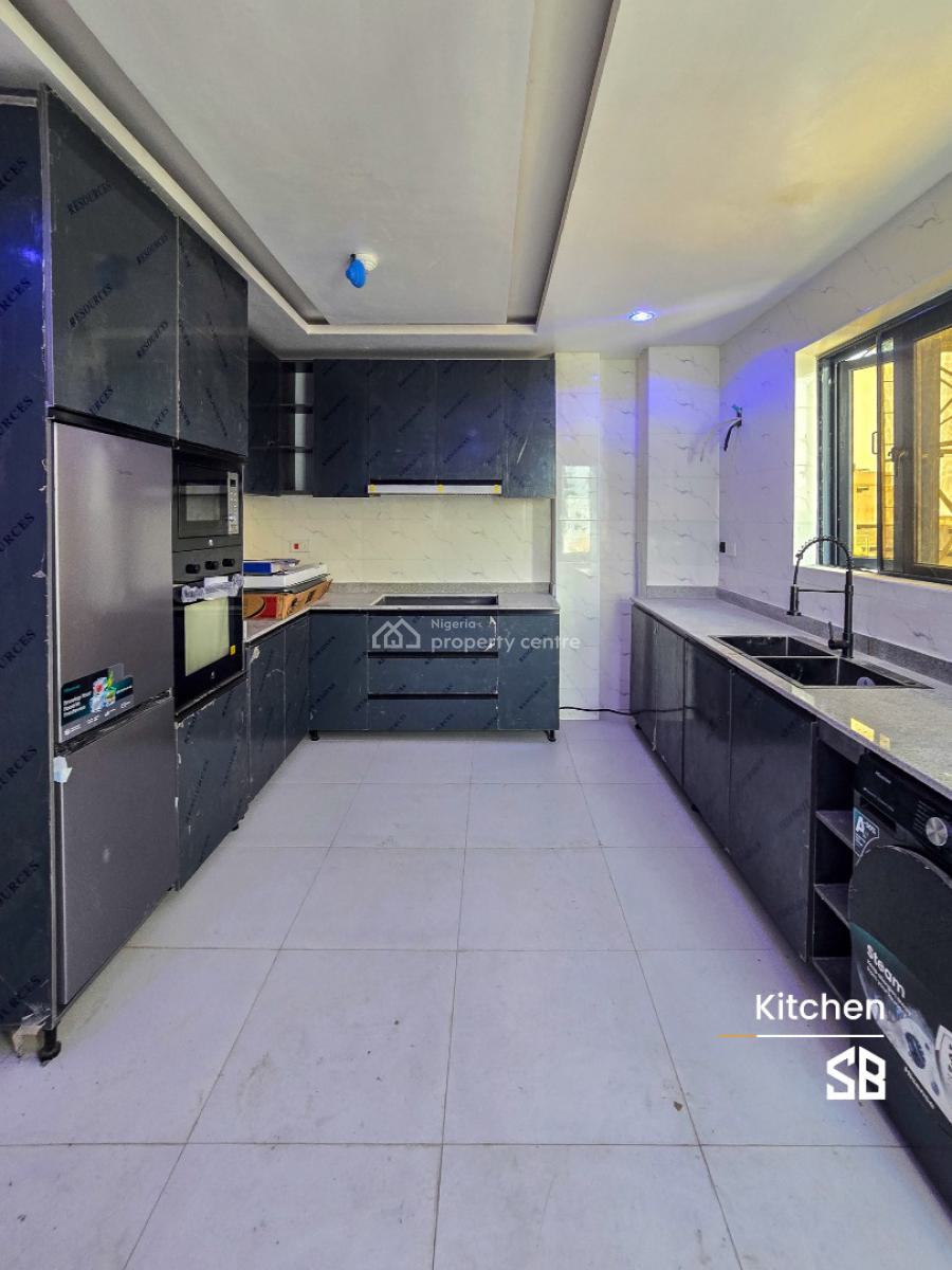 Spacious 2 Bedroom Apartments, Lekki Right Side, Lekki Phase 1, Lekki, Lagos, Flat / Apartment for Sale