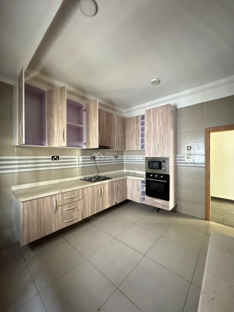 Luxurious 3 Bedroom, Lekki Phase 1, Lekki, Lagos, Flat / Apartment for Sale