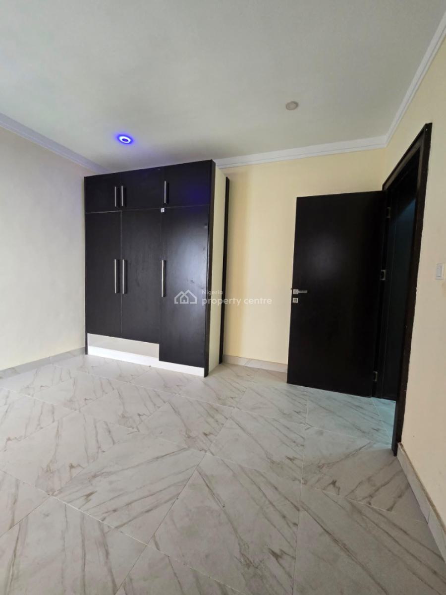 Luxurious 3 Bedroom, Lekki Phase 1, Lekki, Lagos, Flat / Apartment for Sale