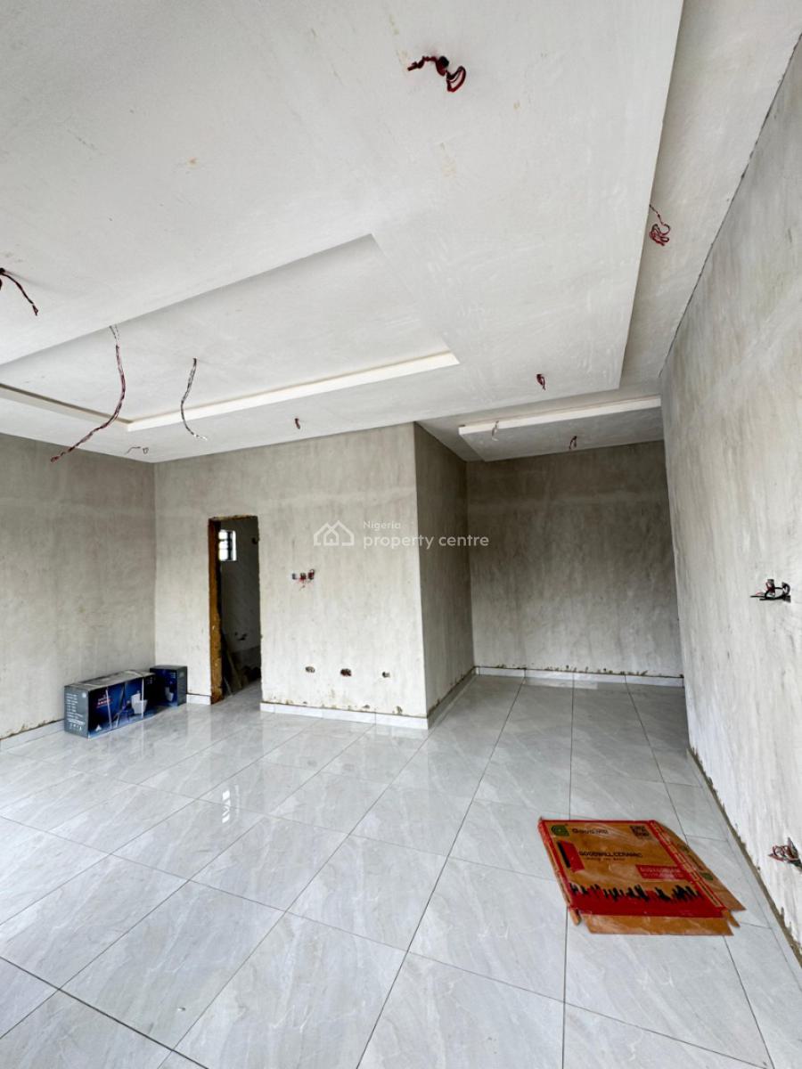 3 Bedroom Apartment with Bq, Maryland, Lagos, Flat / Apartment for Sale