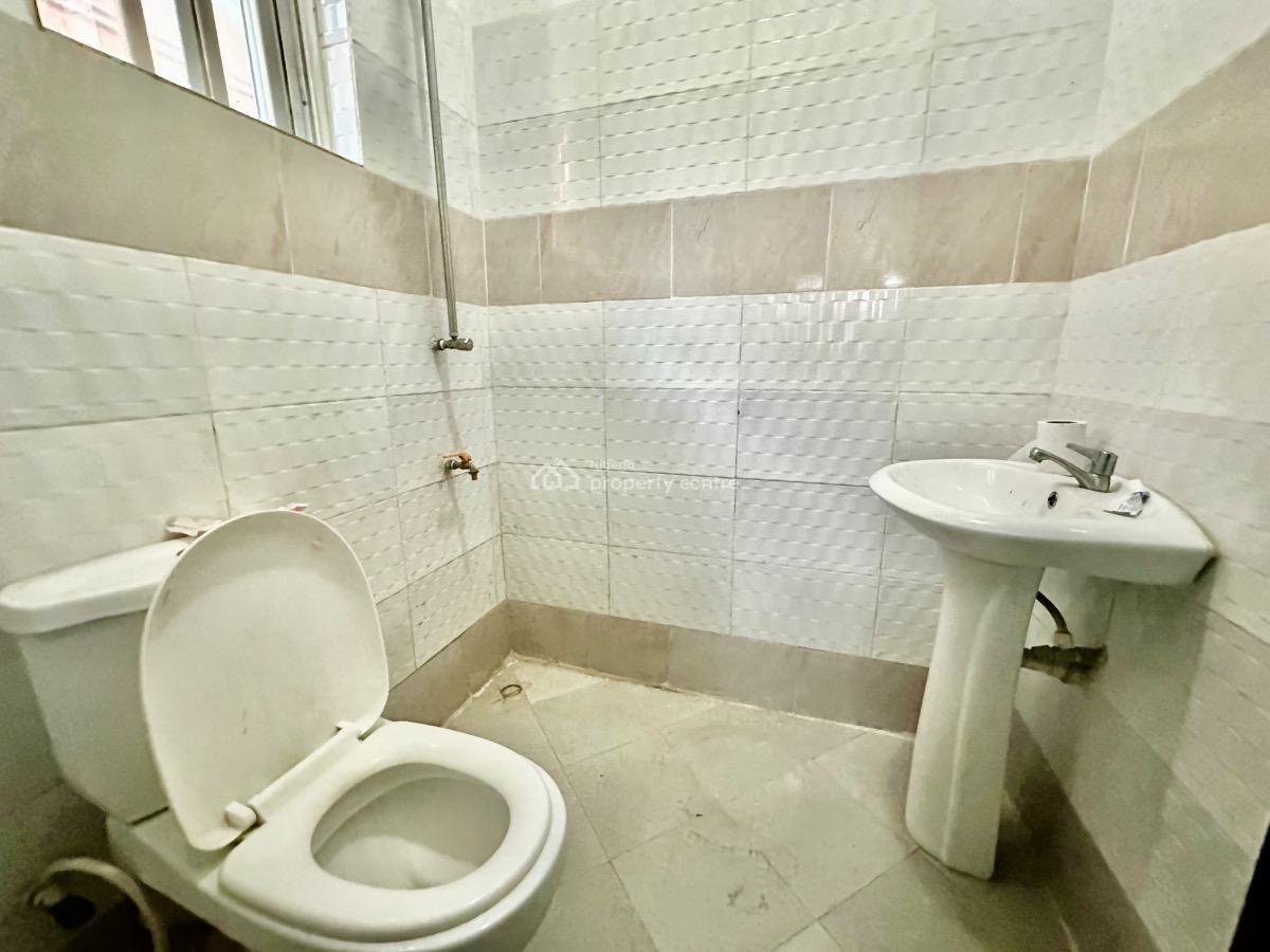 Luxury 3 Bedrooms Flat, Isheri, Magodo, Lagos, Flat / Apartment for Rent