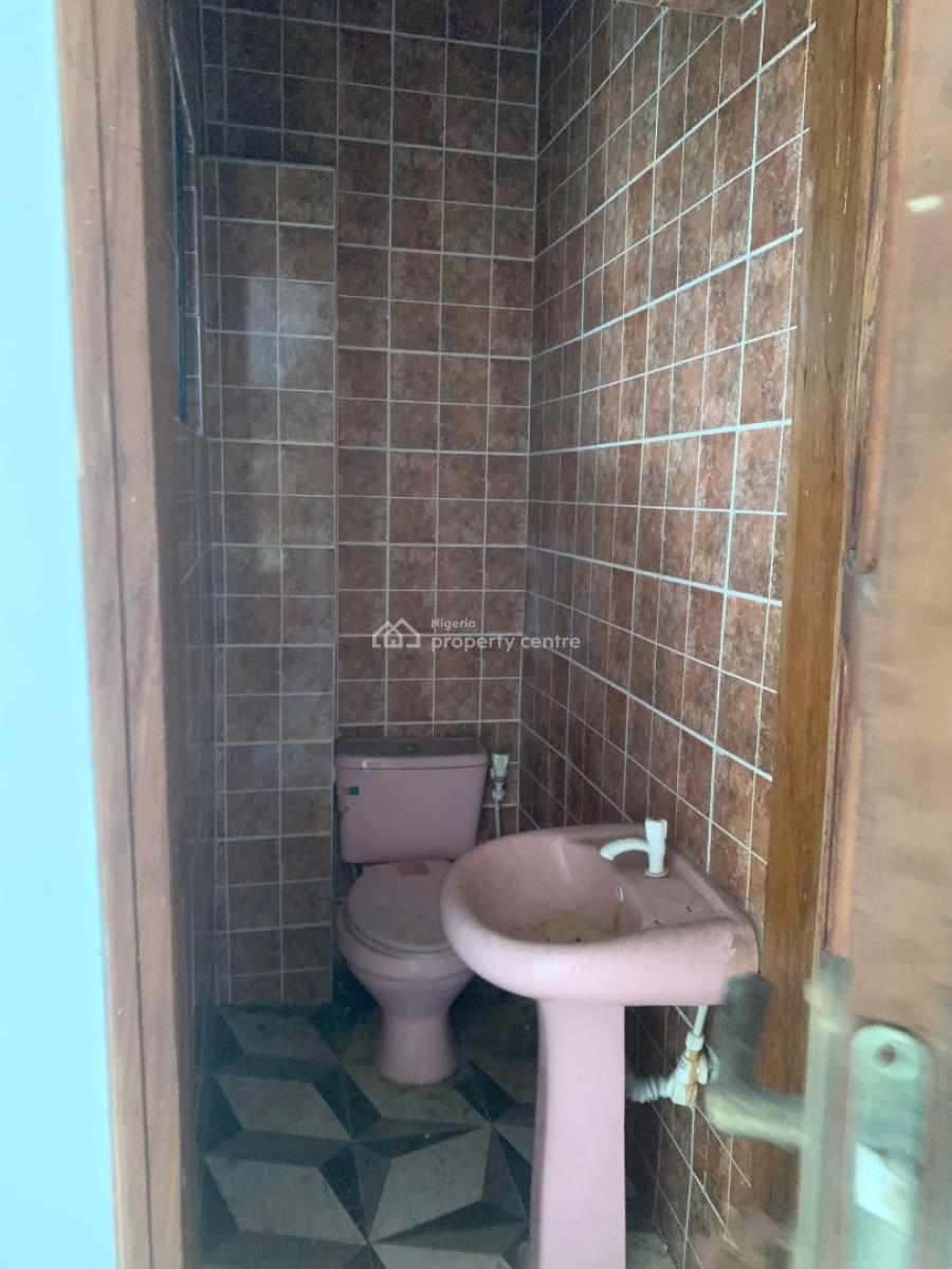 Clean and Spacious 2 Bedroom Flat, Peace Ville Estate, Badore, Ajah, Lagos, Flat / Apartment for Rent