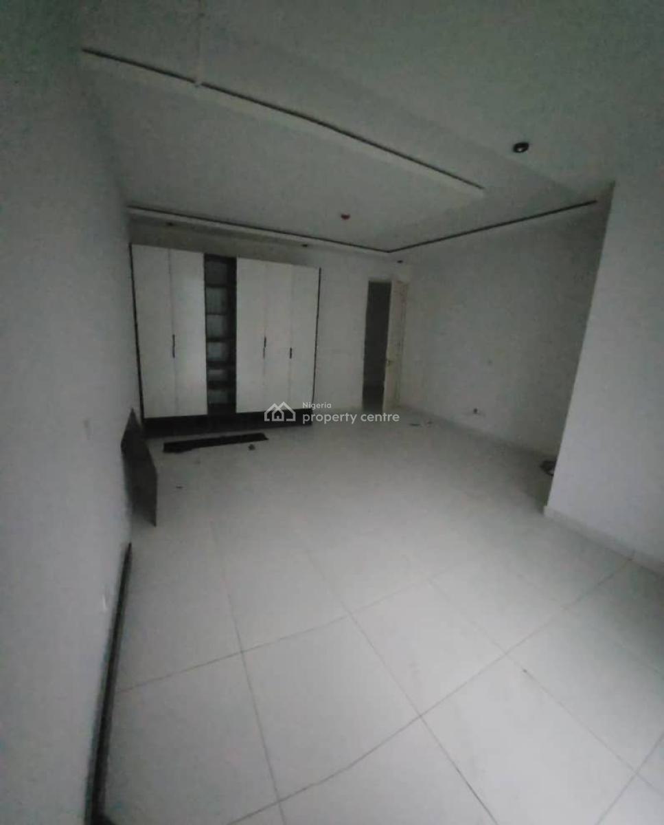 4 Bedroom Maisonette with 2 Sitting Rooms and a Room Bq, Spg Road, Ologolo, Lekki, Lagos, Terraced Duplex for Sale