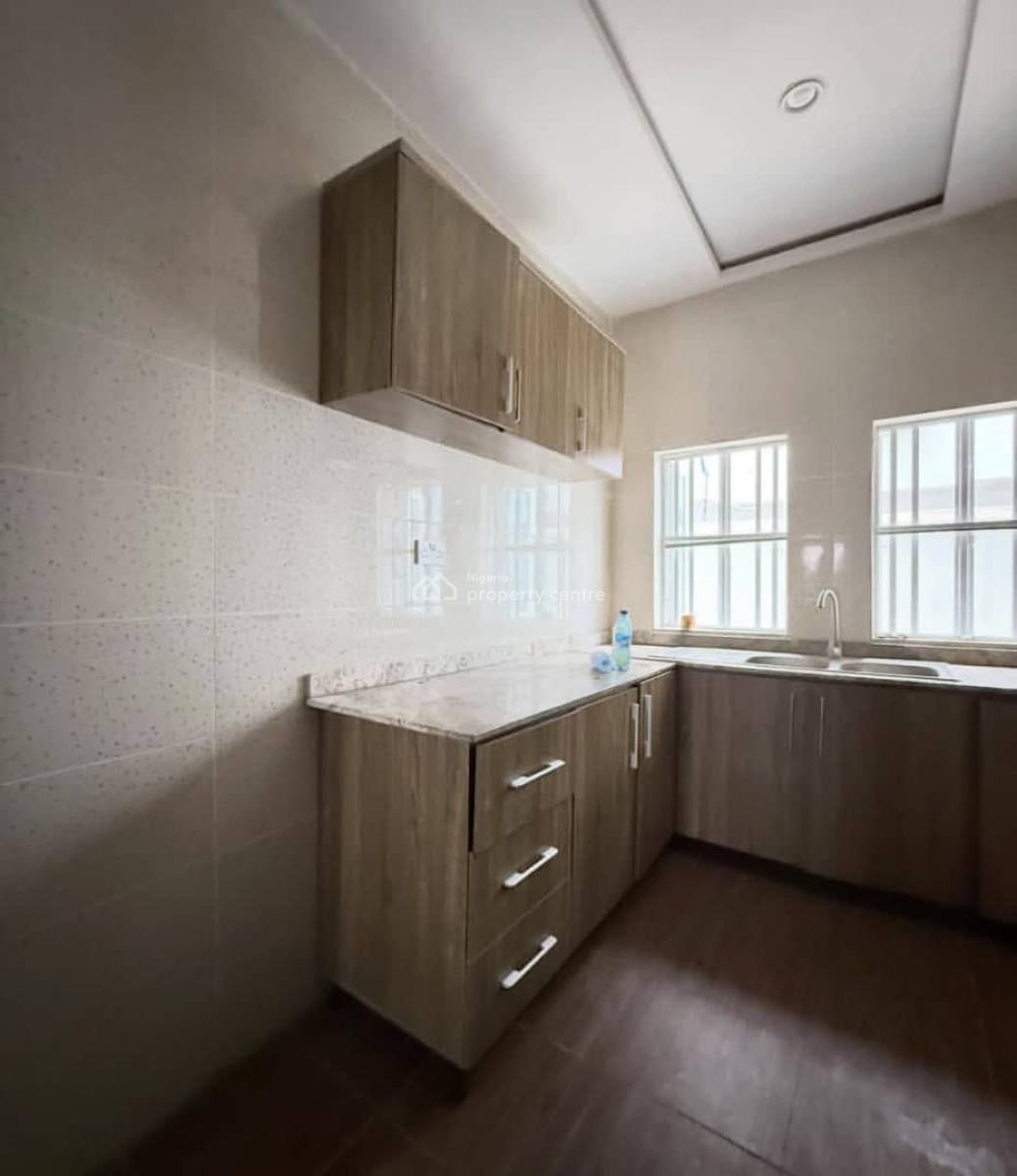 Spacious 3 Bedroom Apartment at Ground Floor, Ikate, Lekki, Lagos, Flat / Apartment for Rent